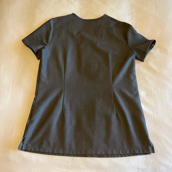 Graphite figs scrubs - Picture 3 of 7